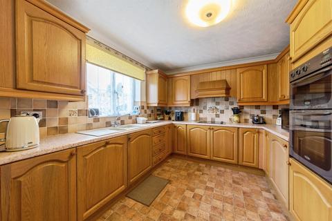 3 bedroom detached bungalow for sale, Larch Close, Bourne PE10