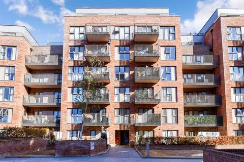 1 bedroom ground floor flat for sale, Amphion Place, Maidstone ME14