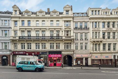 2 bedroom flat to rent, Ludgate Square, London EC4M