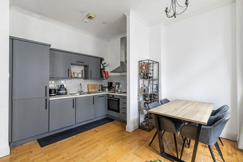 2 bedroom flat to rent, Ludgate Square, London EC4M