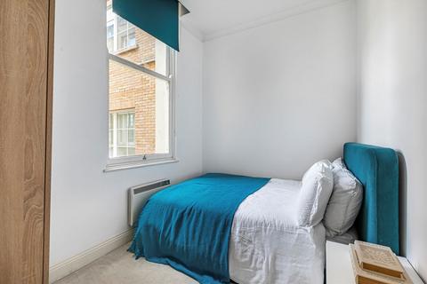 2 bedroom flat to rent, Ludgate Square, London EC4M