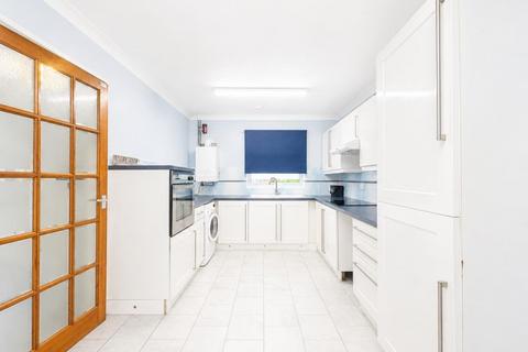 2 bedroom end of terrace house for sale, Kestrel Close, Stevenage