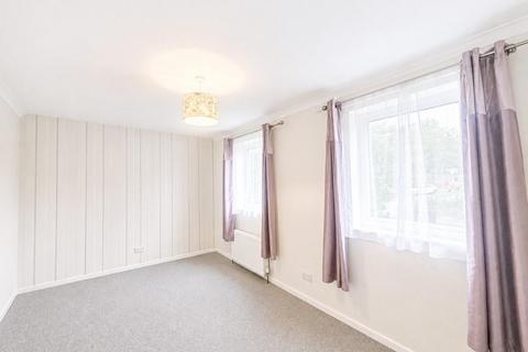 2 bedroom end of terrace house for sale, Kestrel Close, Stevenage