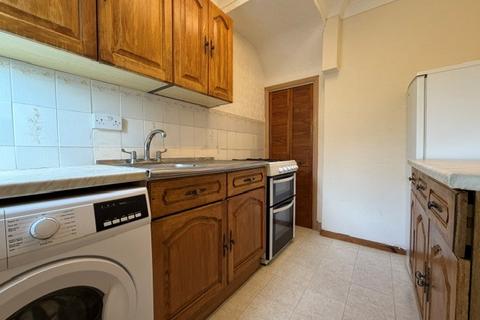 2 bedroom terraced house to rent, Pomfret Avenue, Luton, LU2