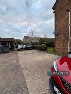 Studio to rent, Hawthorne Crescent, West Drayton, UB7