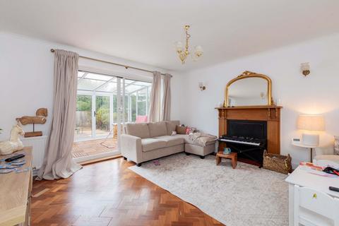undefined, Walker Road, Maidenhead SL6