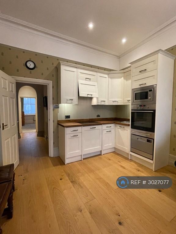 Apartment in London - View 2