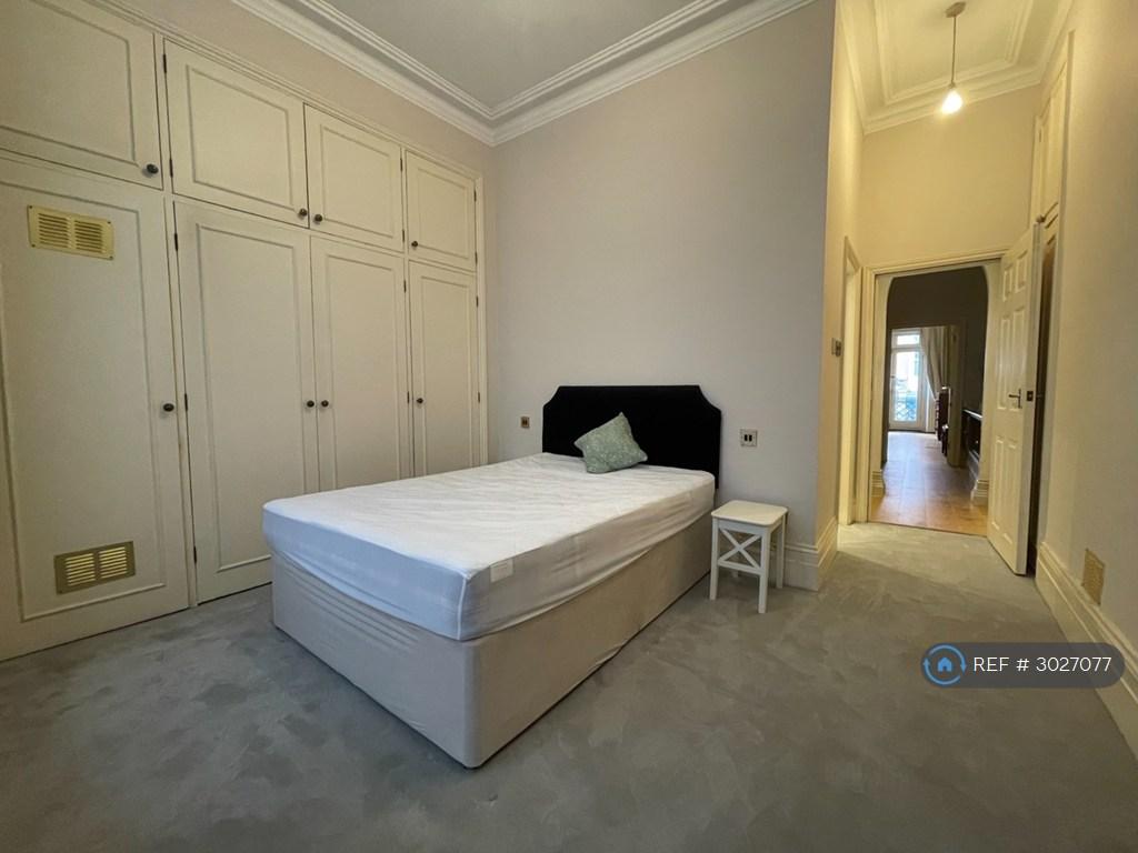 Apartment in London - View 3