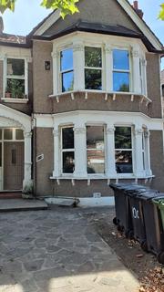 3 bedroom flat to rent, Penerley Road, London SE6