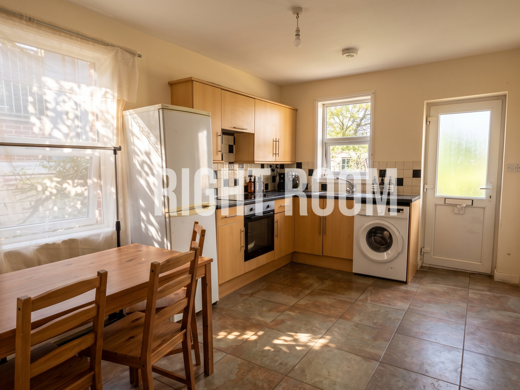 Apartment in Southampton - View 4