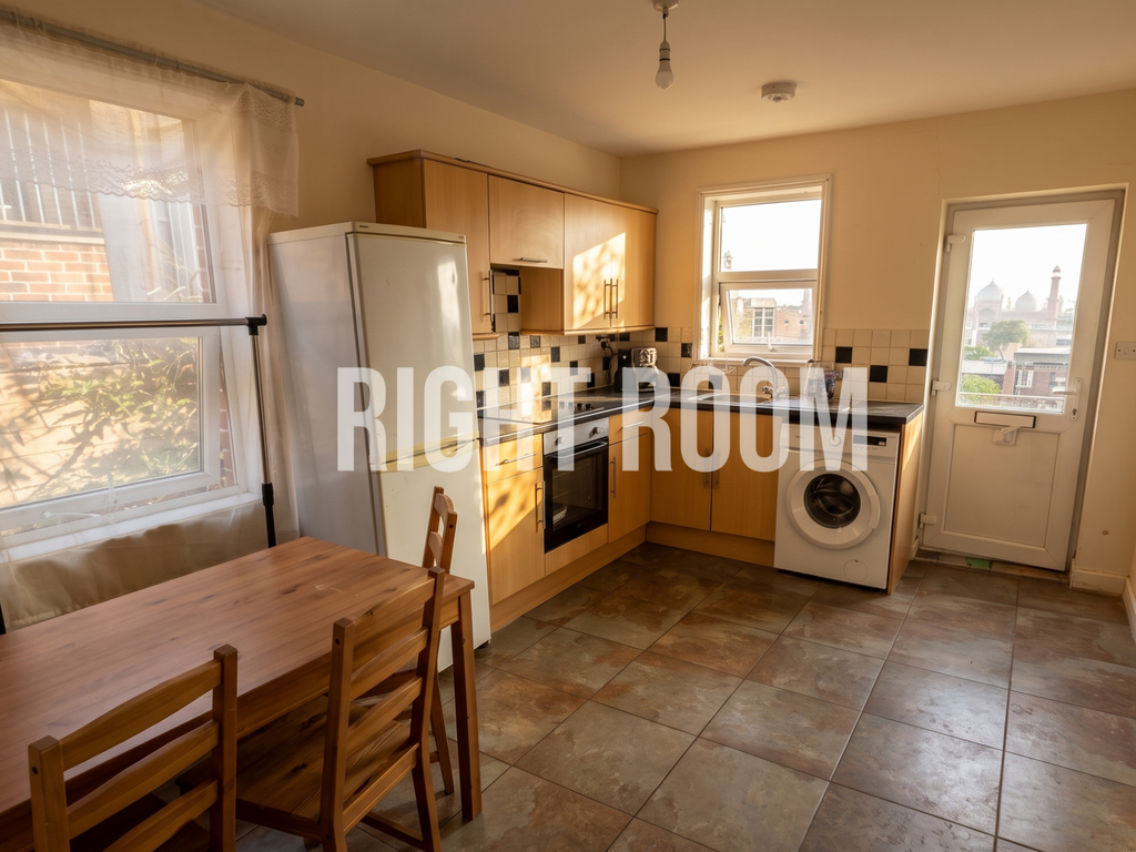 Apartment in Southampton - View 5
