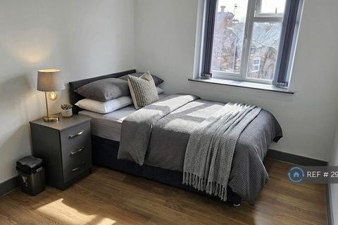 1 bedroom in a house share to rent, Tunstall, Stoke-On-Trent, ST6