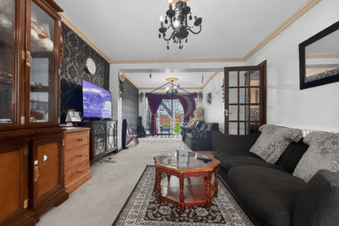 undefined, Willow Gardens, Hounslow