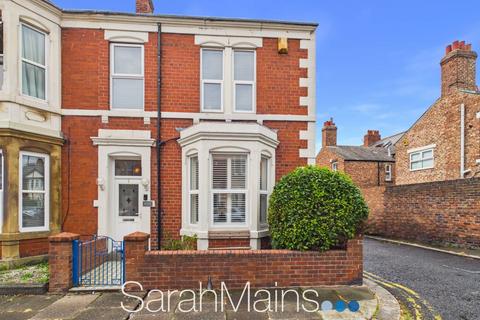undefined, Myrtle Grove, Newcastle Upon Tyne, NE2