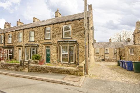 4 bed terraced house for rent in Gladstone Street, Skipton