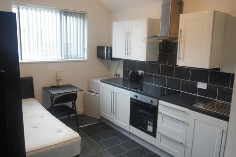1 bedroom in a house share to rent, Flat 1, 74 Borough Road, Middlesborough