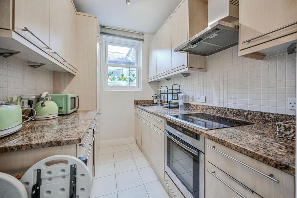 Apartment in London, Duckett's Green, Harringay - View 4