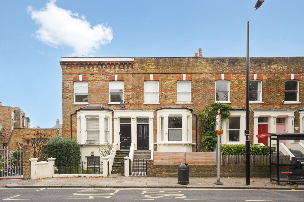 House in London - View 2