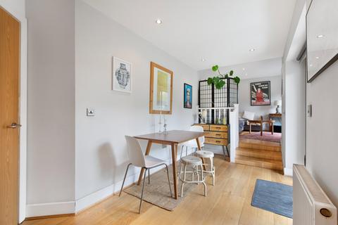 1 bedroom flat for sale, Denmark Hill, London, SE5