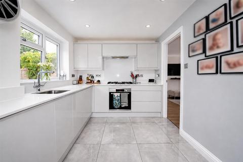 undefined, Nightingale Drive, Camberley GU16