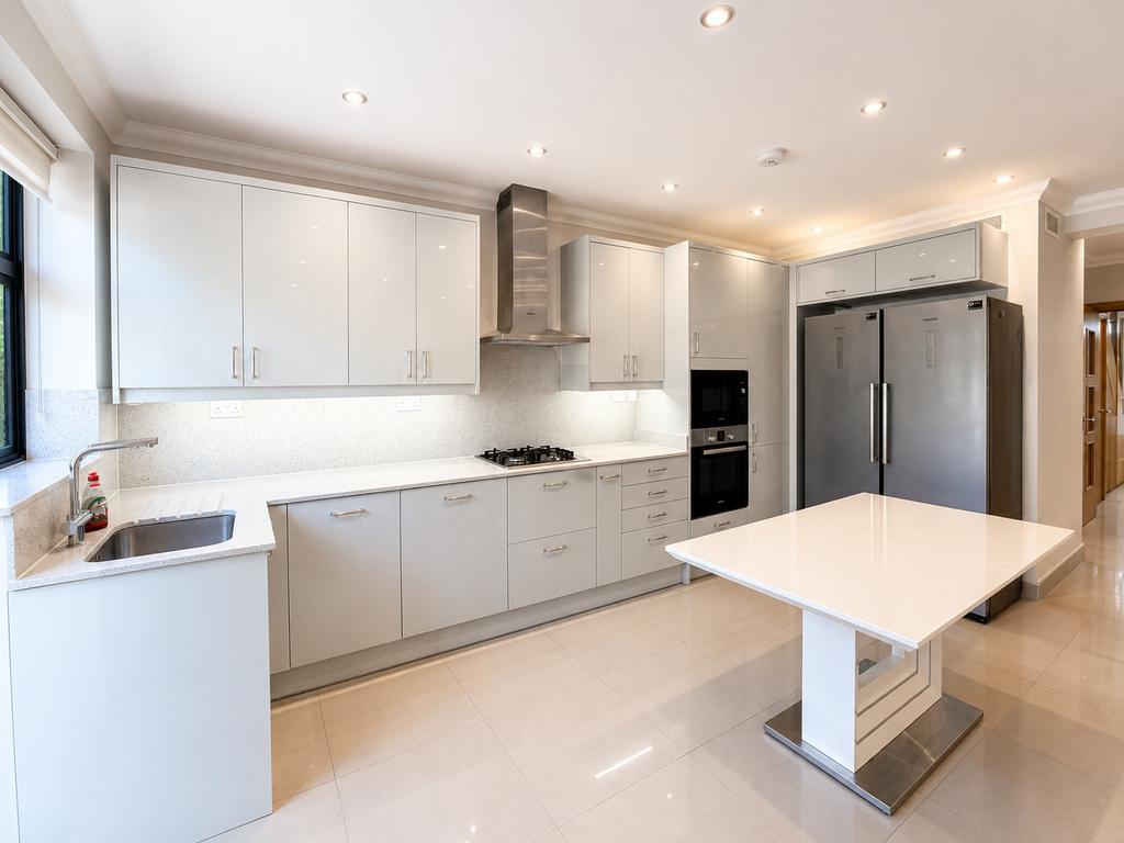 House in Northolt - View 4