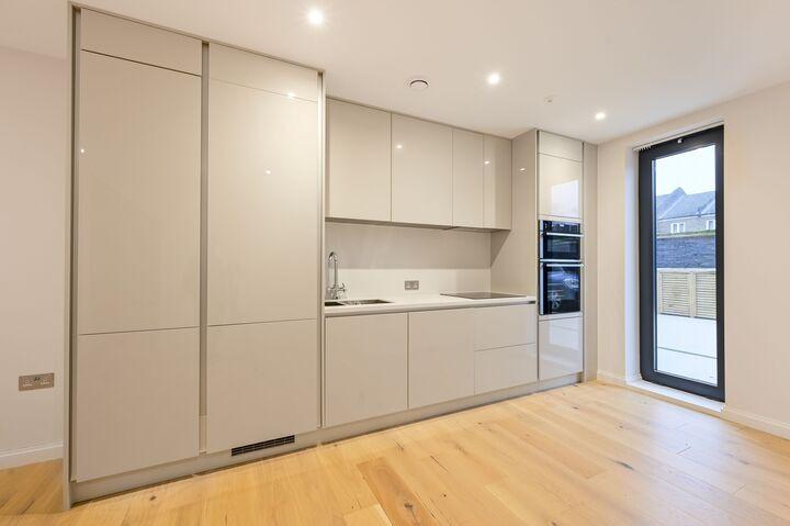 Apartment in London - View 5