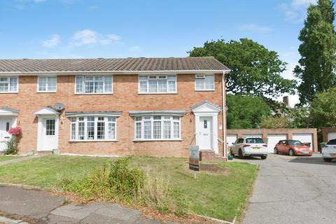 3 bedroom end of terrace house for sale, Chartres Close, Bexhill-On-Sea