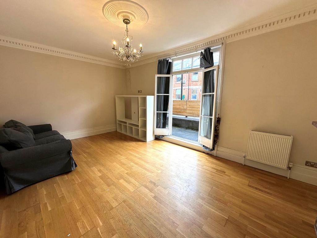 Apartment in Finsbury Park - View 2
