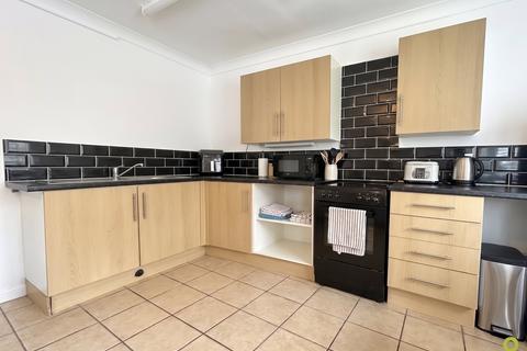 1 bedroom flat for sale, Railway Street, Cardiff CF24