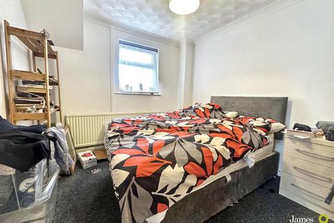 1 bedroom flat for sale, Railway Street, Cardiff CF24
