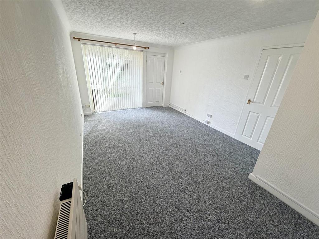 Apartment in Solihull - View 2