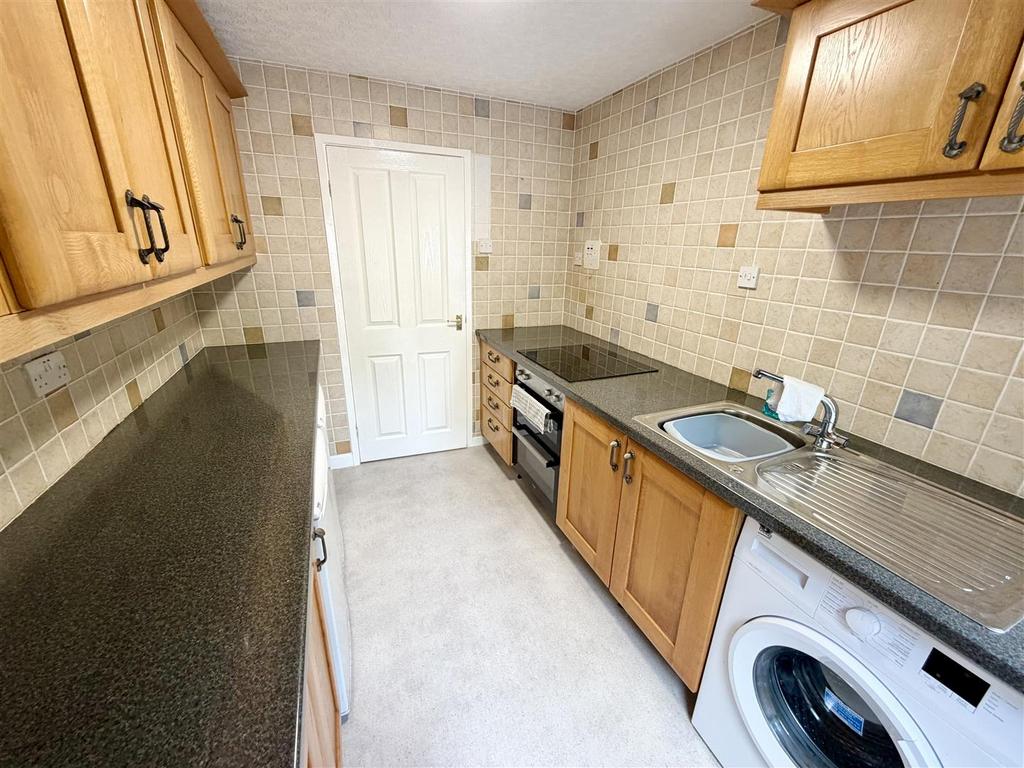 Apartment in Solihull - View 5