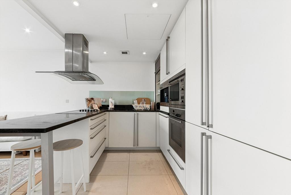 Apartment in London - View 3
