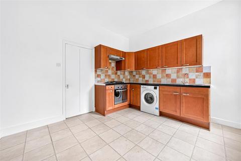 4 bedroom house for sale, Douglas Road, Ilford