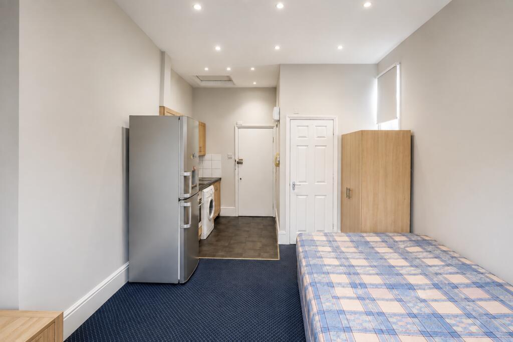 Apartment in London - View 3
