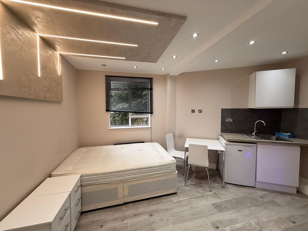 House in Bristol - View 2