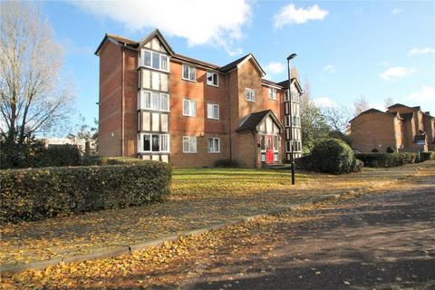 2 bedroom flat to rent, Kinross Court, London, SE6