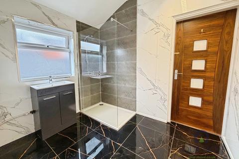 3 bedroom terraced house to rent, Bent Street, West Midlands DY5