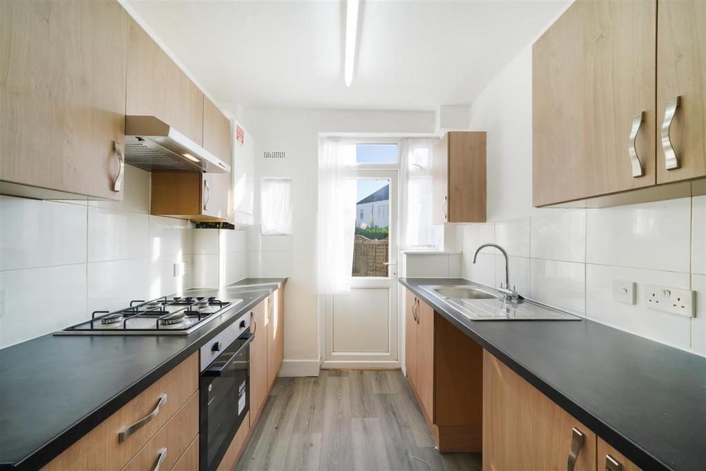 House in London - View 3