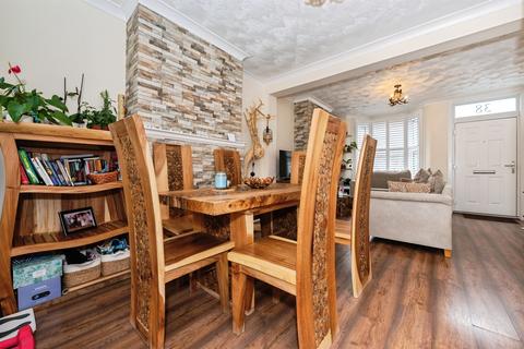 2 bedroom terraced house for sale, Belmont Road, Grays