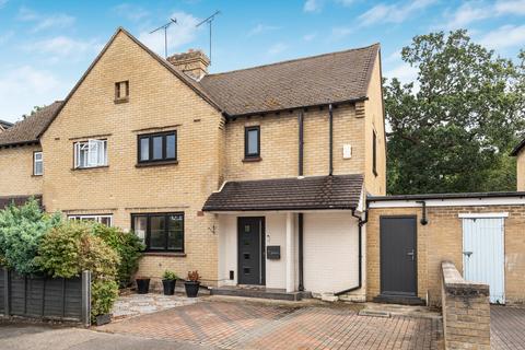 4 bedroom semi-detached house for sale, Broomfield Road, Addlestone KT15