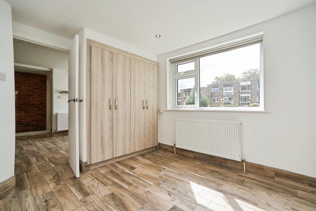 Apartment in Leeds - More