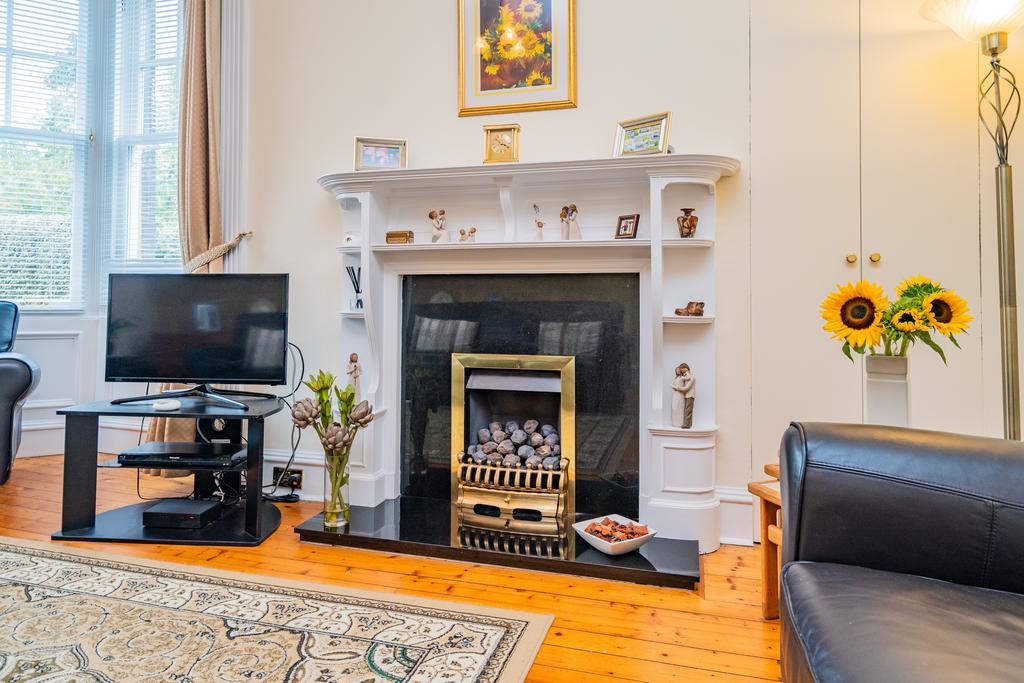 House in Edinburgh - View 3