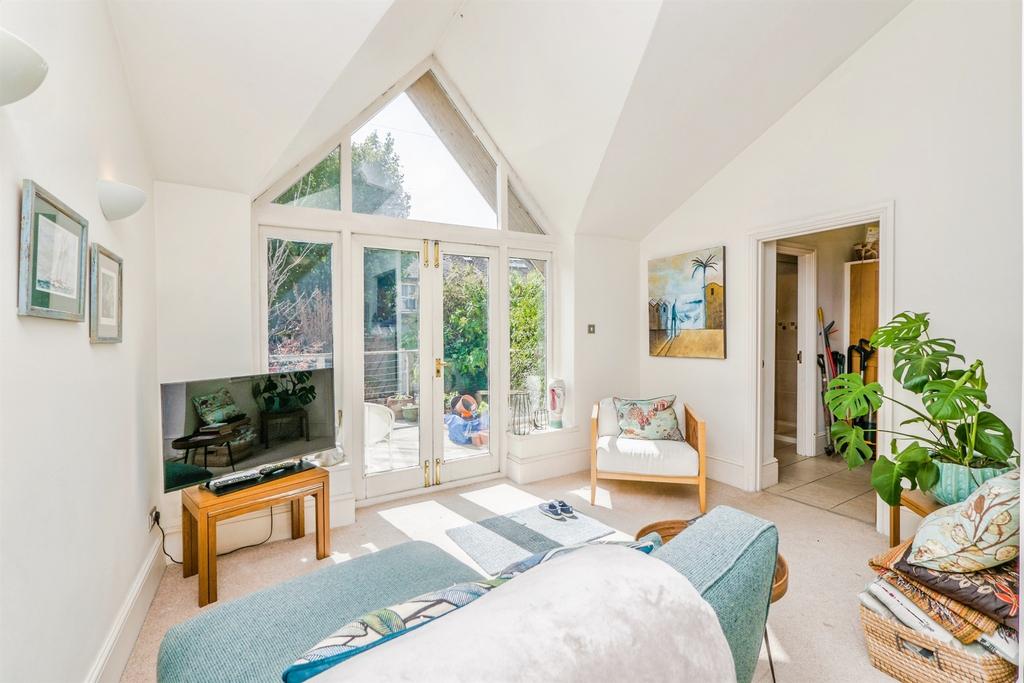House in Cardiff - View 5