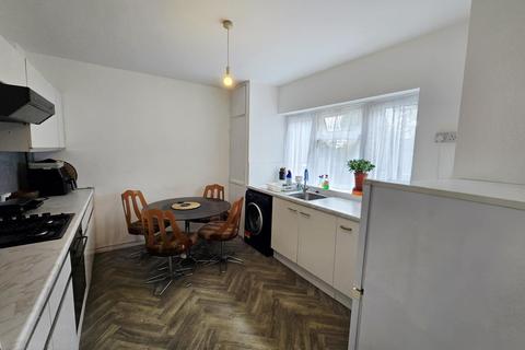 2 bedroom apartment to rent, Newgatestreet Road, Goffs Oak, WALTHAM CROSS