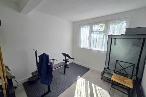 2 bedroom apartment to rent, Newgatestreet Road, Goffs Oak, WALTHAM CROSS