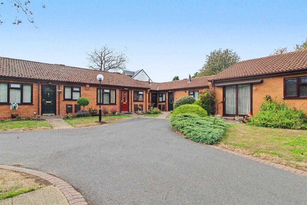 House in Nottingham - View 2