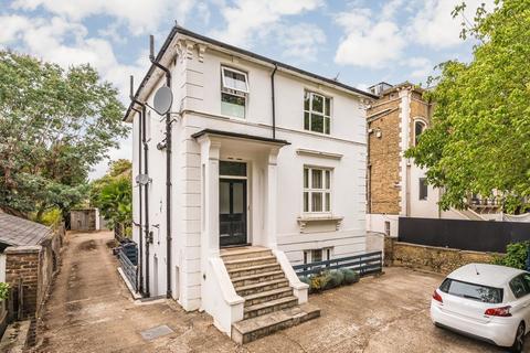undefined, The Grove, Isleworth TW7