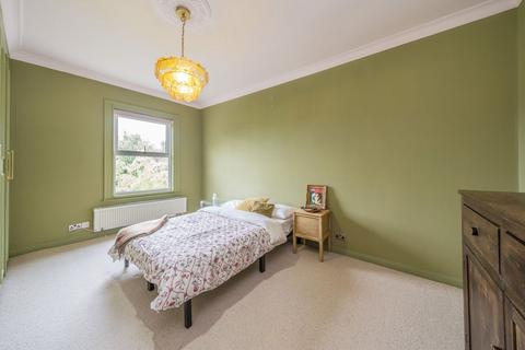 undefined, The Grove, Isleworth TW7