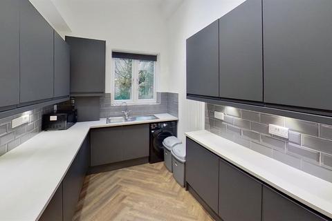 6 bedroom house to rent, Salisbury Street, Nottingham NG9